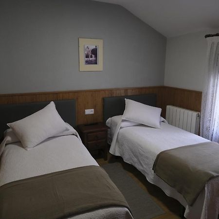 Hostal Restaurante Goya 佩德拉希塔 外观 照片