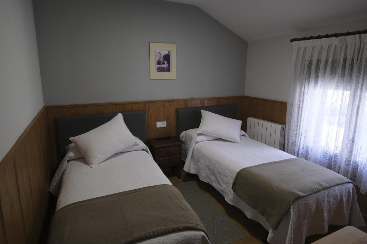 Hostal Restaurante Goya 佩德拉希塔 外观 照片