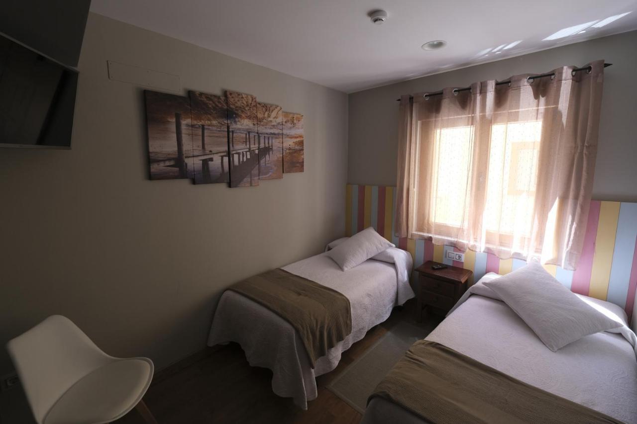 Hostal Restaurante Goya 佩德拉希塔 外观 照片